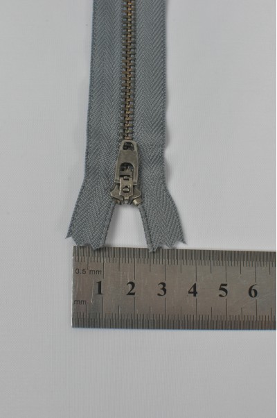 ZIP055  3號拉鏈  灰瀝牙金屬拉鏈  密尾拉鏈  單頭拉鏈  不設單獨拉鍊訂購 正面照